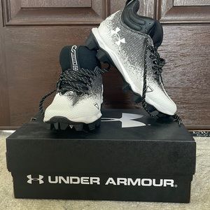 Under Armour Kids Football Cleats